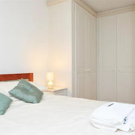 Mosslea * Bowness-on-Windermere